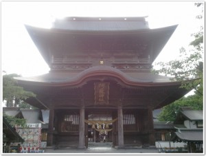 阿蘇神社の入り口