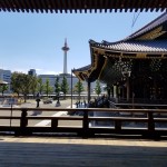 京都タワーと東本願寺